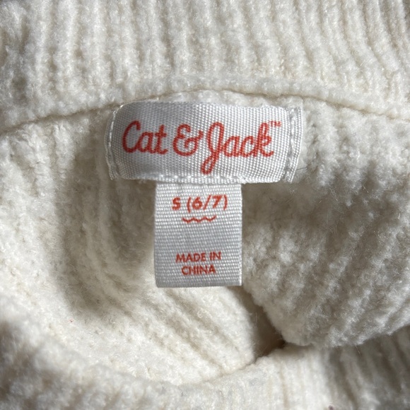 Cream Sweater with Red Heart Accents - Picture 3 of 3